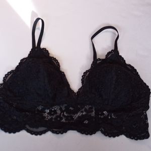 ❣️🔥💕 Pullover Black Embroidered Lace Bralette with Thin Removable Padded Cups